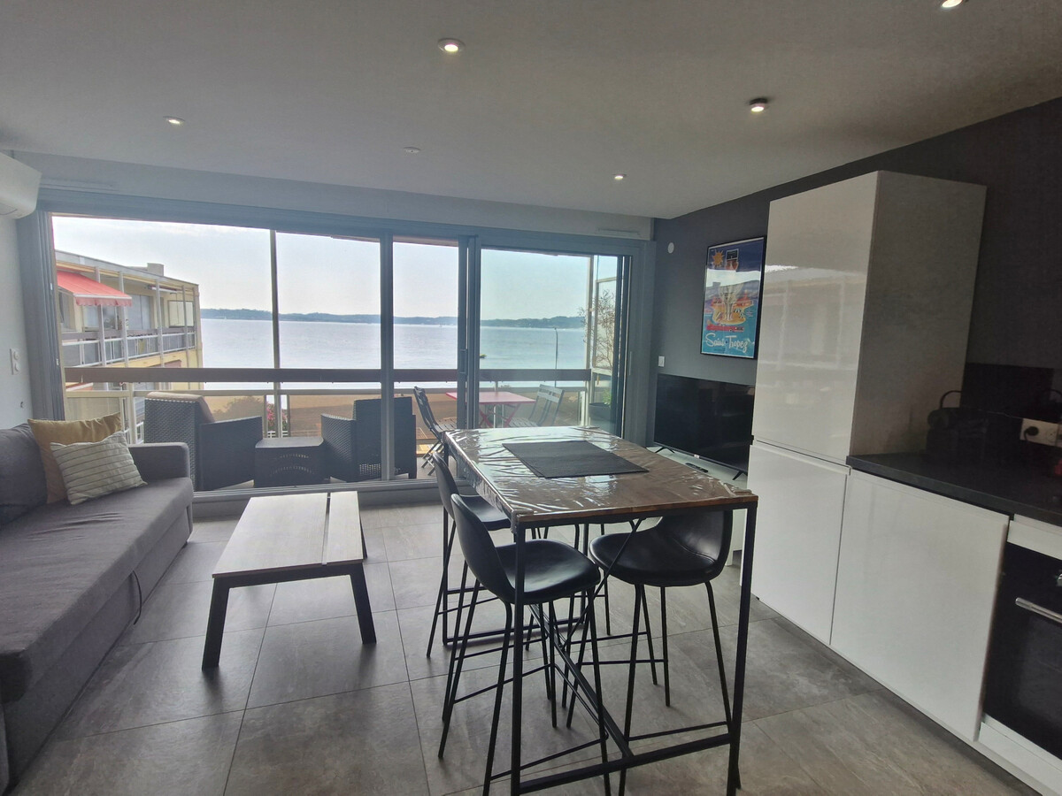 Appartement 2 pièces climatisé, vue mer et garage à Sainte-Maxime - Photo 9