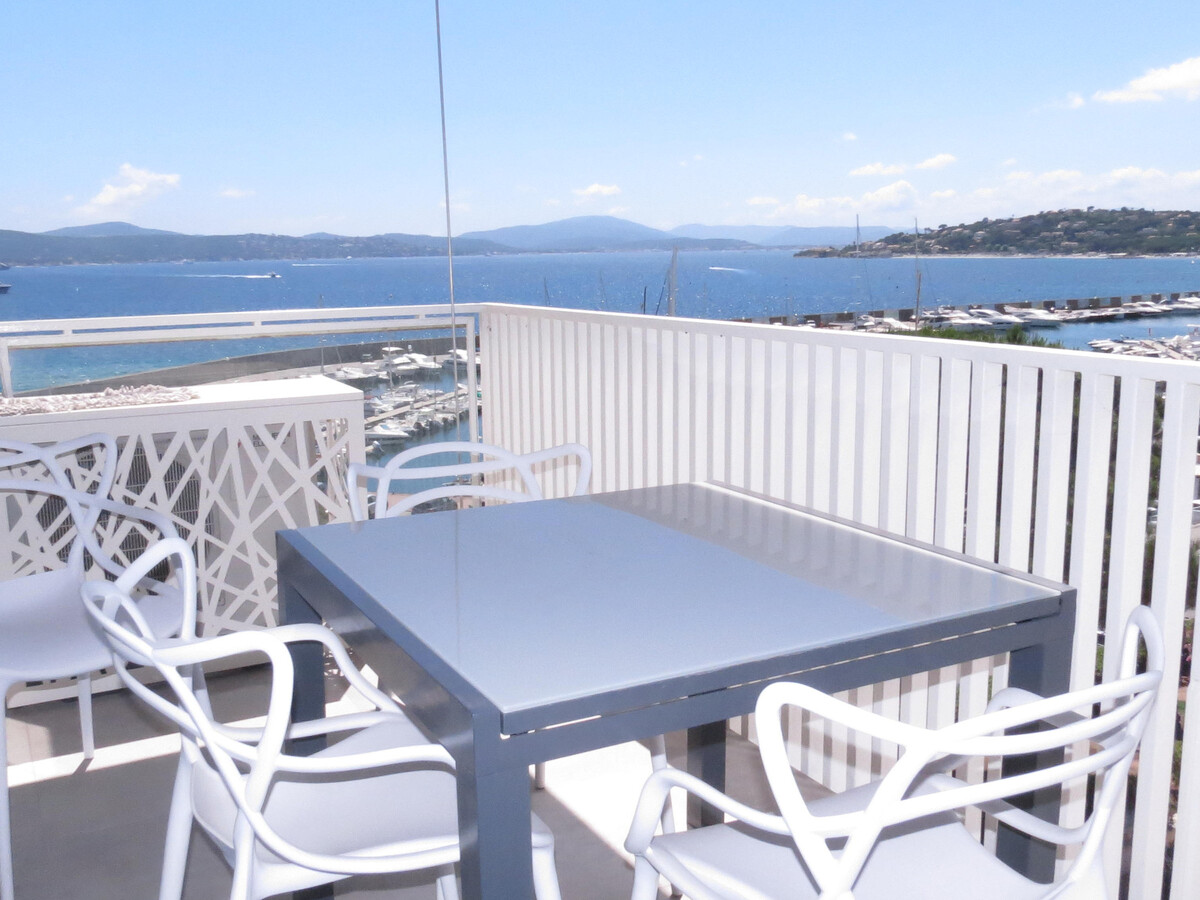 Appartement 3 pièces climatisé, terrasse vue mer et garage à Sainte-Maxime - Photo 1
