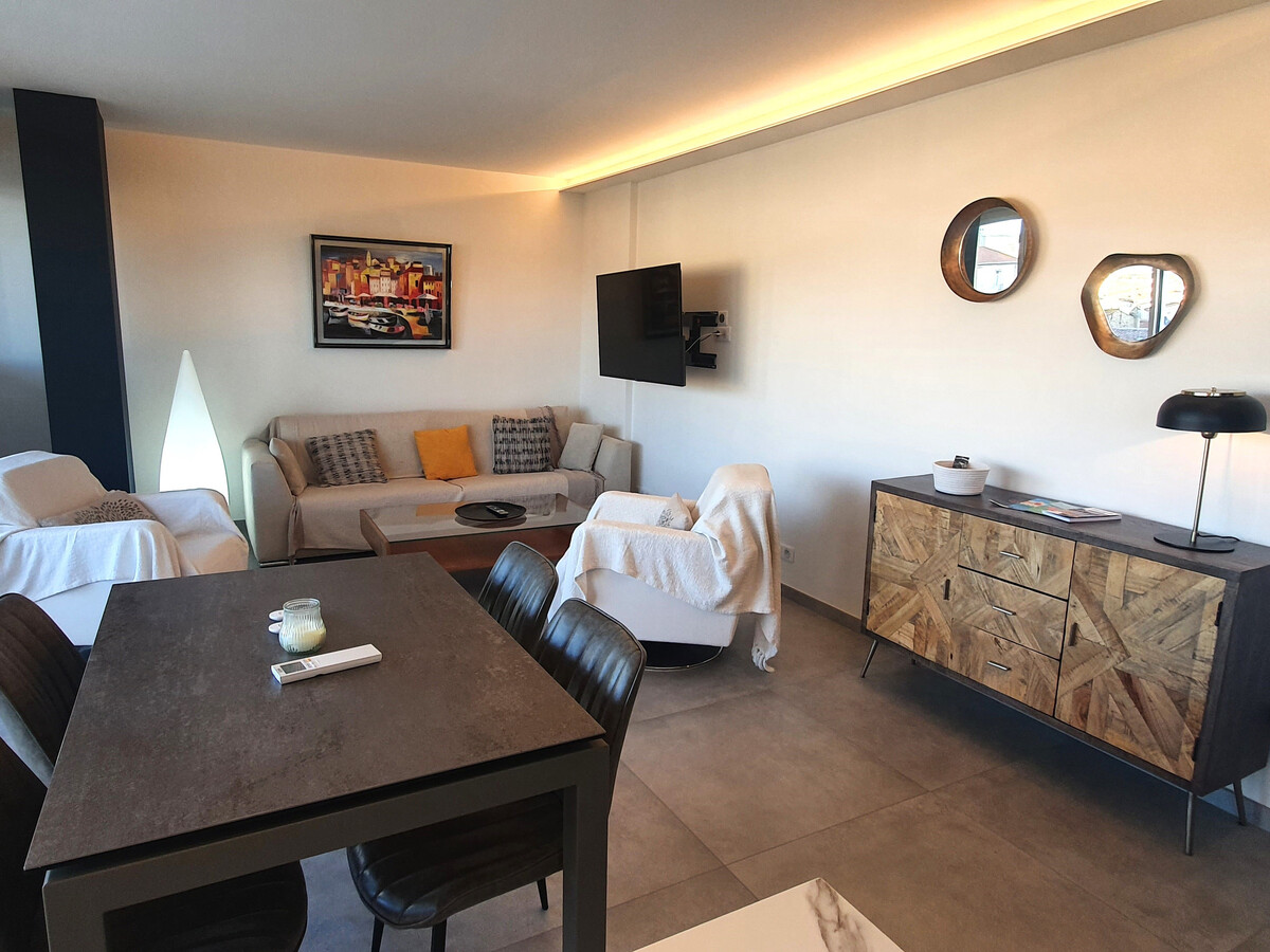 Appartement 3 pièces climatisé, terrasse vue mer et garage à Sainte-Maxime - Photo 4