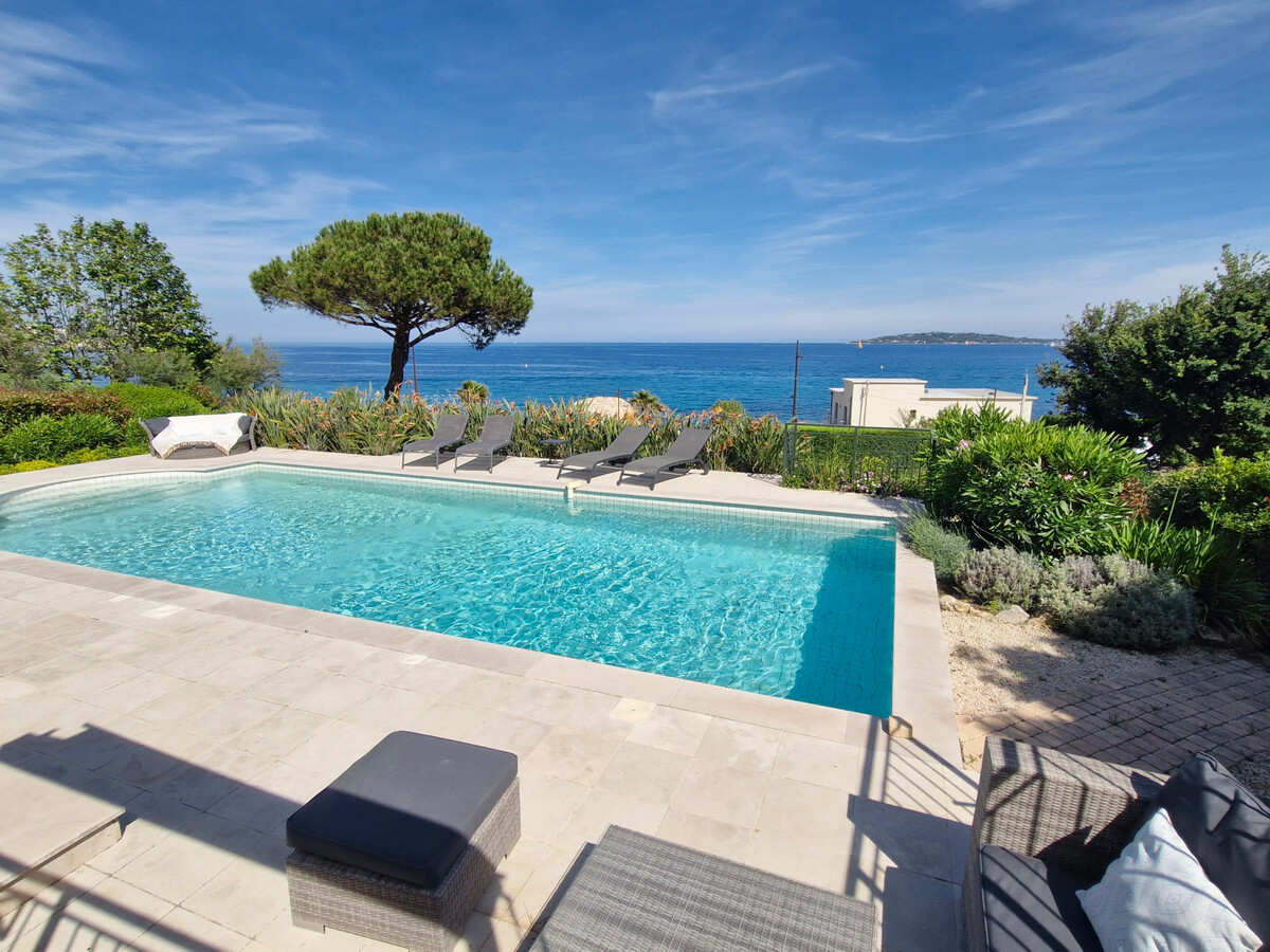 Villa 5 pièces + appart., piscine privée, vue mer à Sainte-Maxime - Photo 3