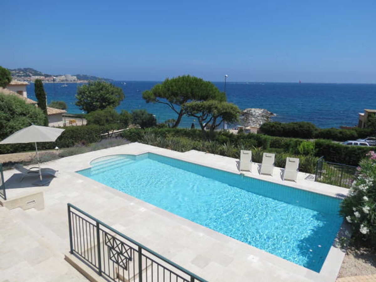 Villa 5 pièces + appart., piscine privée, vue mer à Sainte-Maxime - Photo 5