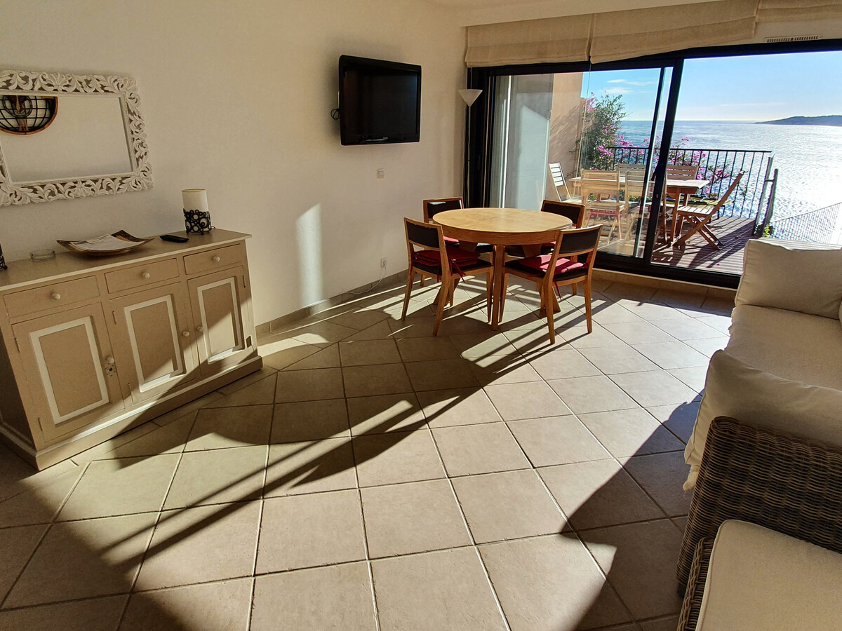Appartement 4 pièces climatisé, 250m de la mer à Sainte-Maxime - Photo 8