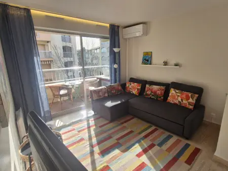Appartement 2 pièces avec garage au centre, à 50m de la plage, climatisé : photo 5