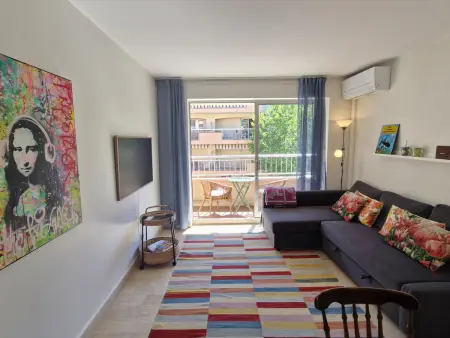 Appartement 2 pièces avec garage au centre, à 50m de la plage, climatisé : photo 8
