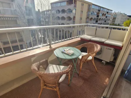 Appartement 2 pièces avec garage au centre, à 50m de la plage, climatisé : photo 17