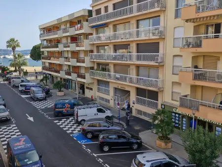 Appartement 2 pièces avec garage au centre, à 50m de la plage, climatisé : photo 18