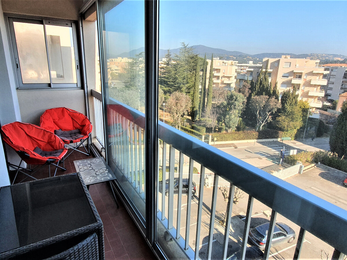 Studio 23 m² Sainte-Maxime, parking, balcon et loggia - Photo 1