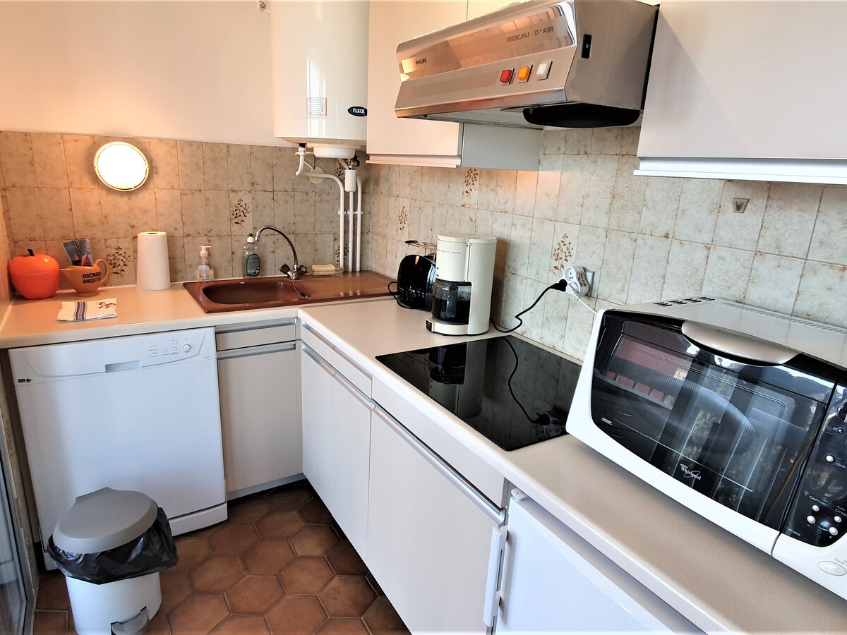 Studio 23 m² Sainte-Maxime, parking, balcon et loggia - Photo 8