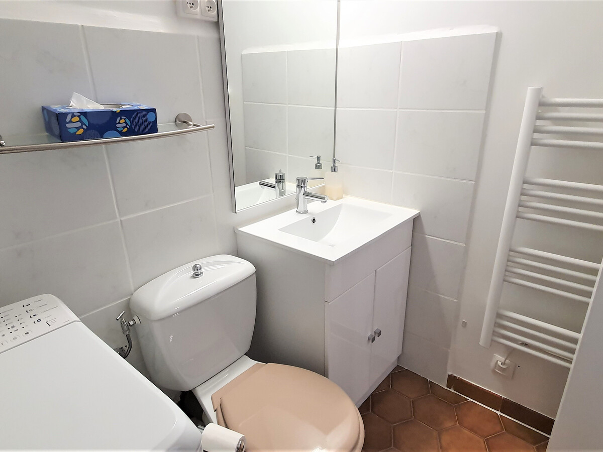 Studio 23 m² Sainte-Maxime, parking, balcon et loggia - Photo 12
