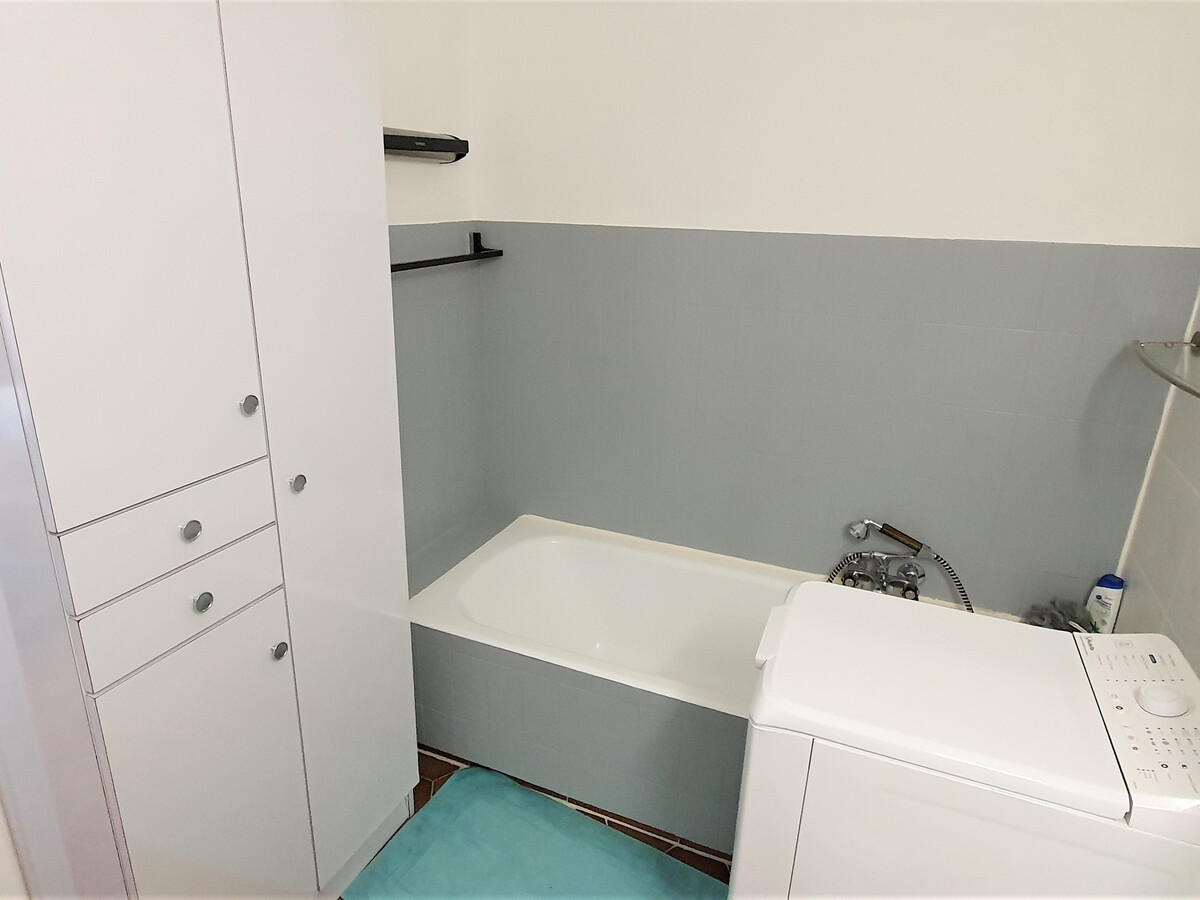 Studio 23 m² Sainte-Maxime, parking, balcon et loggia - Photo 13