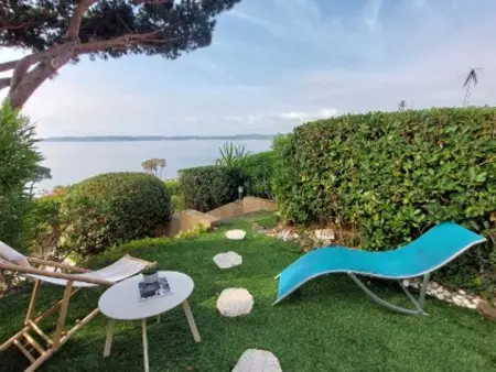 Location appartement à Sainte Maxime, Appartement climatisé 2 pièces avec vue mer : 4 pers, piscine, parking