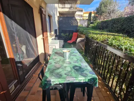Appartement 2 pièces climatisé avec terrasse et parking à Sainte-Maxime : photo 2