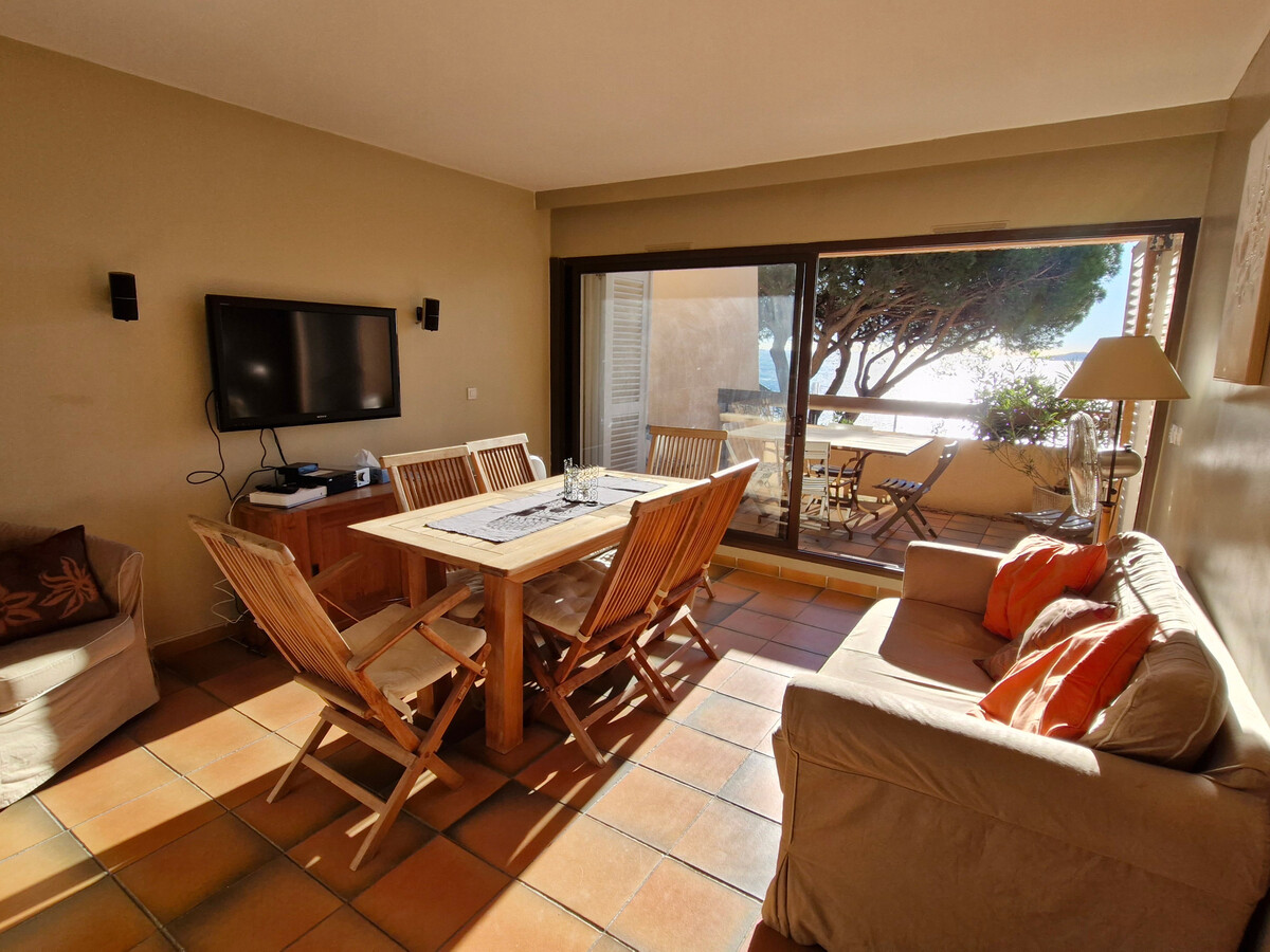 Triplex 4 pièces vue mer, piscine et parking à Sainte-Maxime - Photo 6