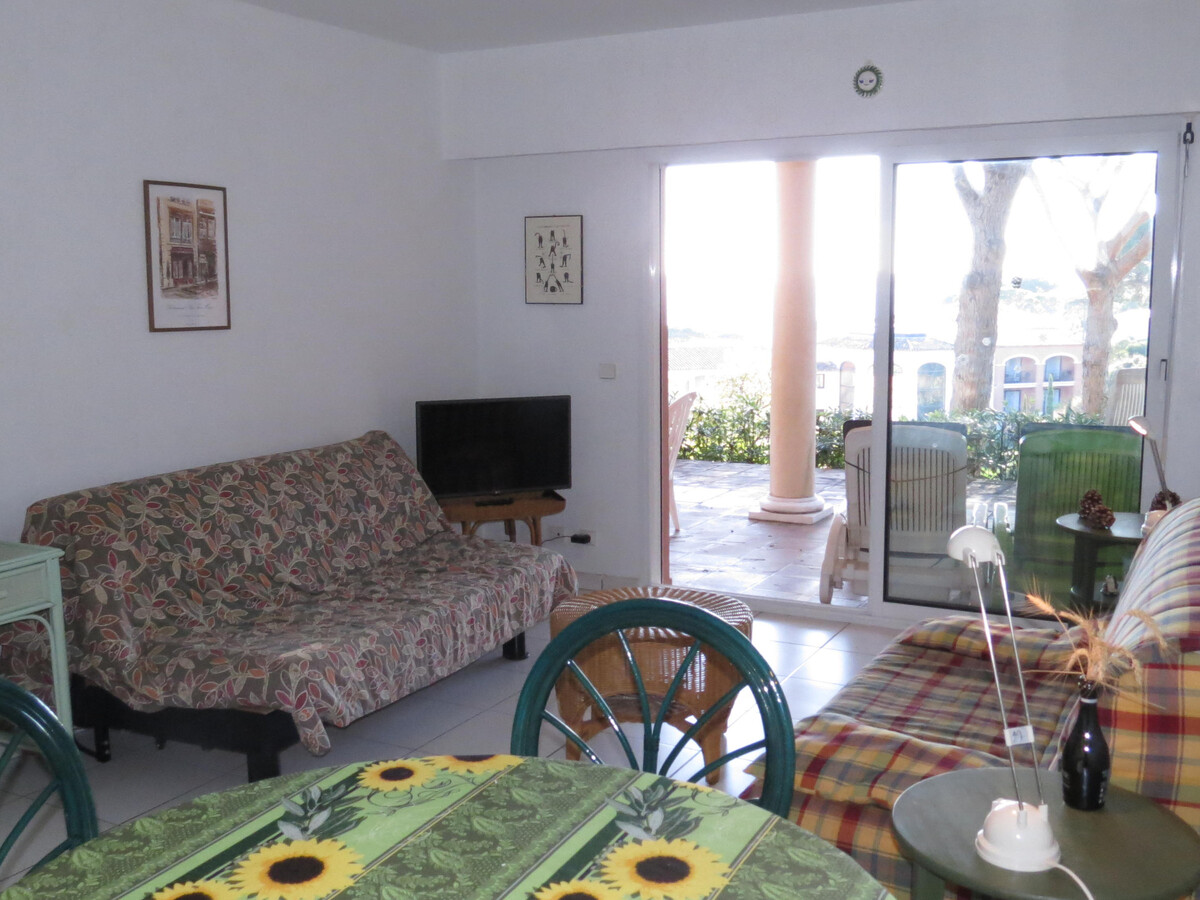 Appartement 2 pièces rez-de-jardin, piscine et garage à Sainte-Maxime - Photo 8