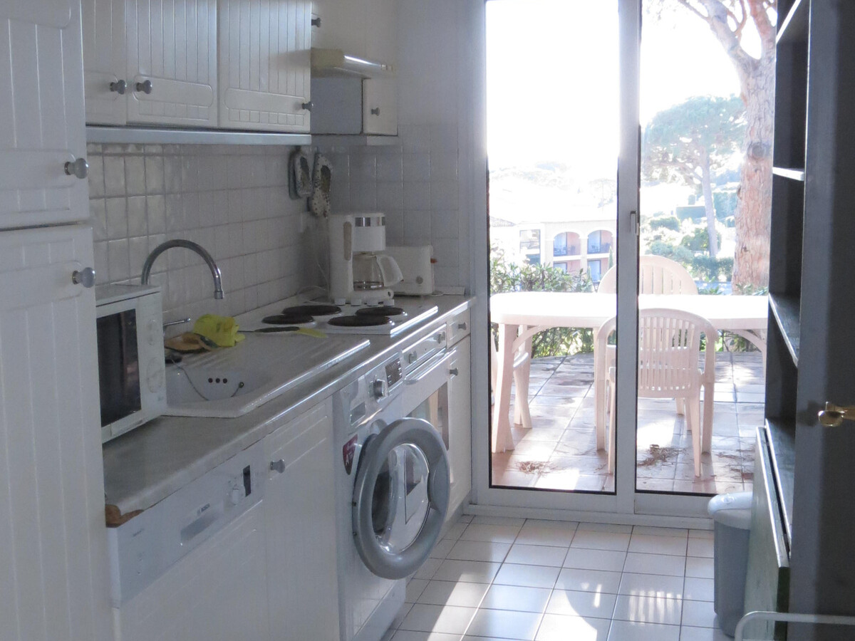 Appartement 2 pièces rez-de-jardin, piscine et garage à Sainte-Maxime - Photo 9