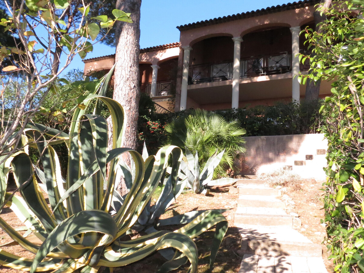 Appartement 2 pièces rez-de-jardin, piscine et garage à Sainte-Maxime - Photo 21