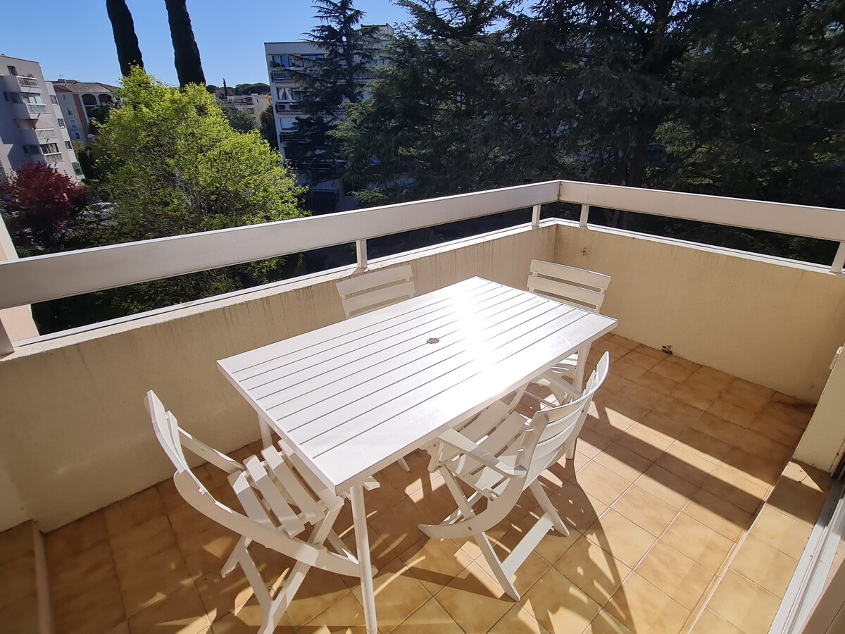 Appartement 2 pièces balcon sud, parking privé, animaux - Photo 1