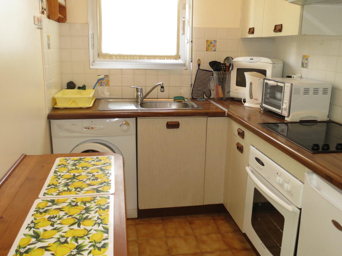 Appartement 2 pièces Sainte-Maxime, 300 m plage, parking privé - Photo 11