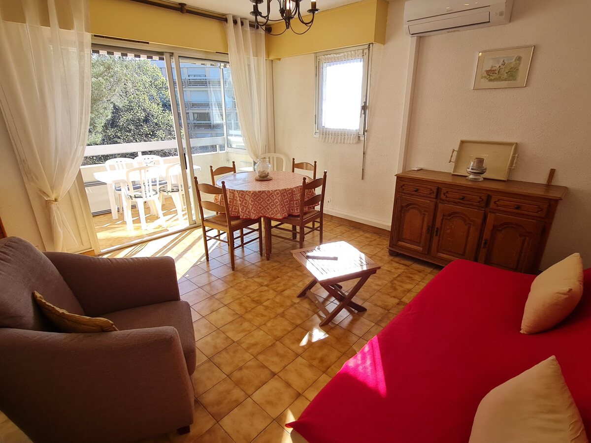 Appartement 2 pièces climatisé, parking privé, centre Sainte-Maxime - Photo 7