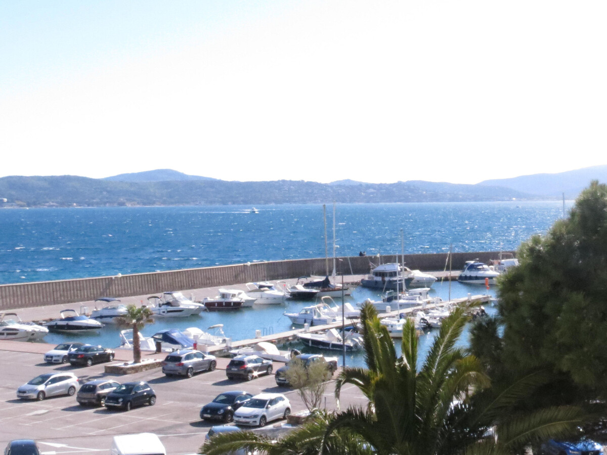 Appart 3 pièces rénové, vue mer et garage à Sainte-Maxime - Photo 1