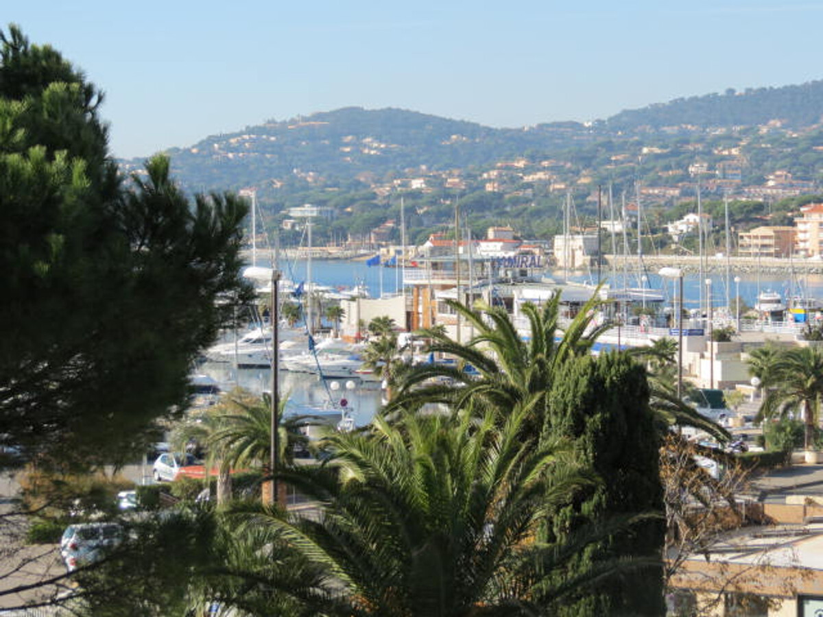 Appart 3 pièces rénové, vue mer et garage à Sainte-Maxime - Photo 15