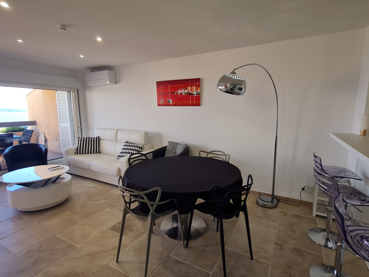 Appartement 3 pièces climatisé, piscine et vue mer à Sainte-Maxime - Photo 7