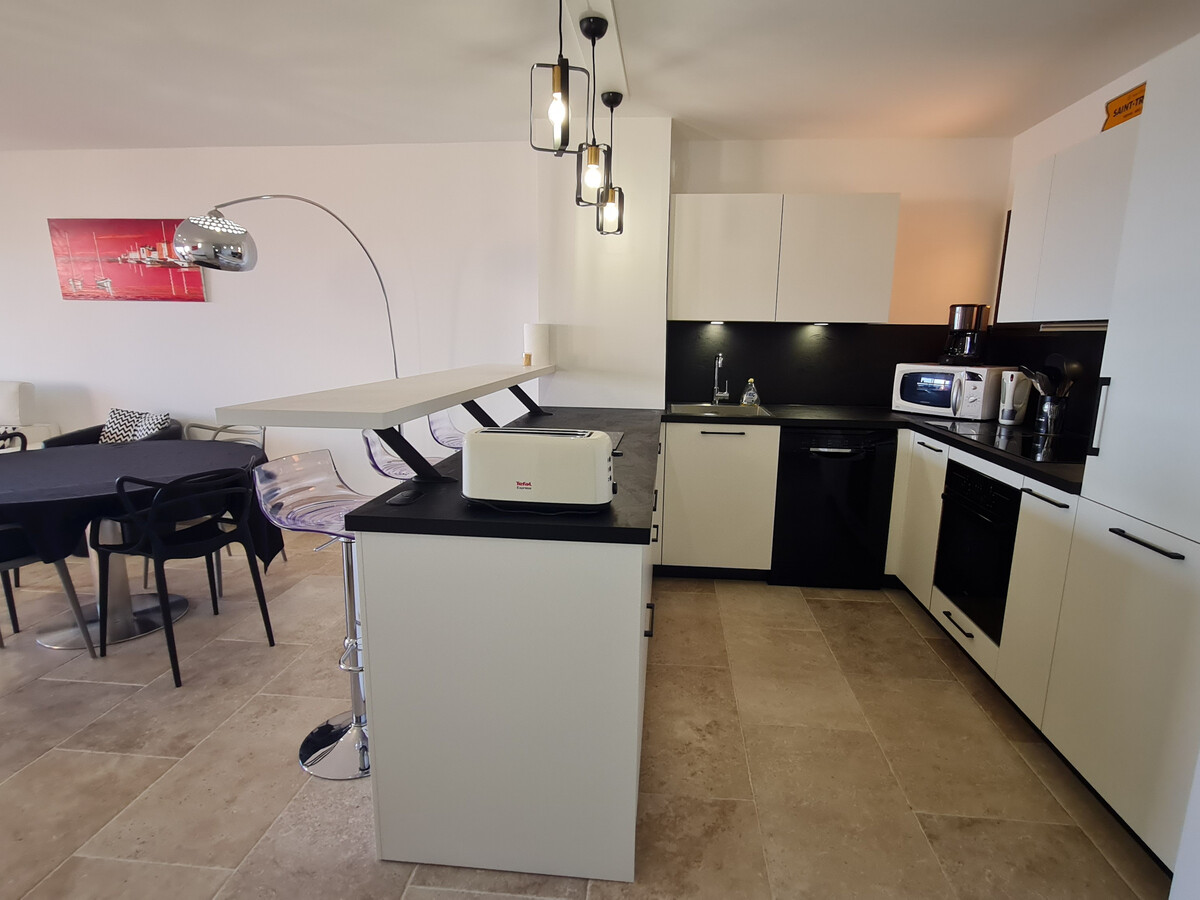 Appartement 3 pièces climatisé, piscine et vue mer à Sainte-Maxime - Photo 12