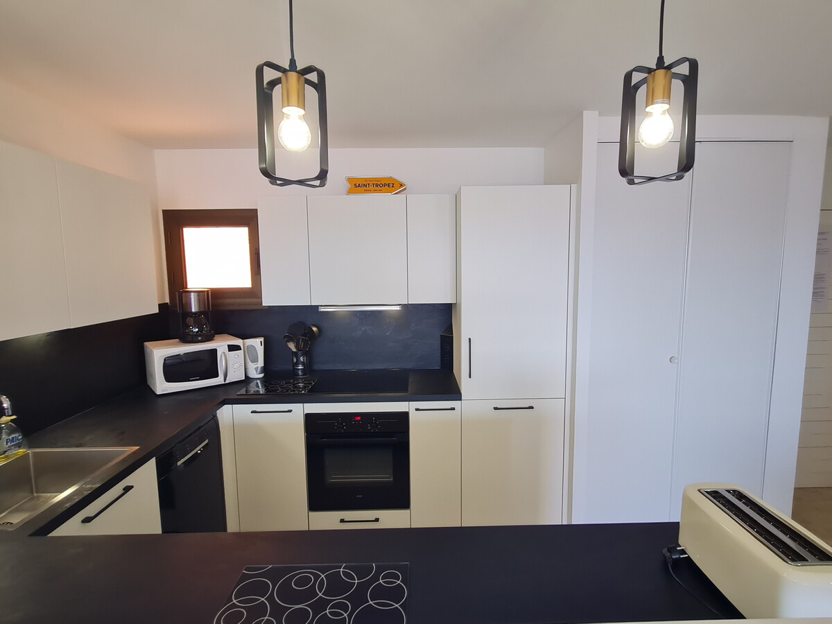 Appartement 3 pièces climatisé, piscine et vue mer à Sainte-Maxime - Photo 14