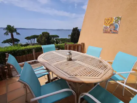 Location appartement à Sainte Maxime, Appartement 4 pièces avec piscine et parking, 6 pers., Sainte-Maxime