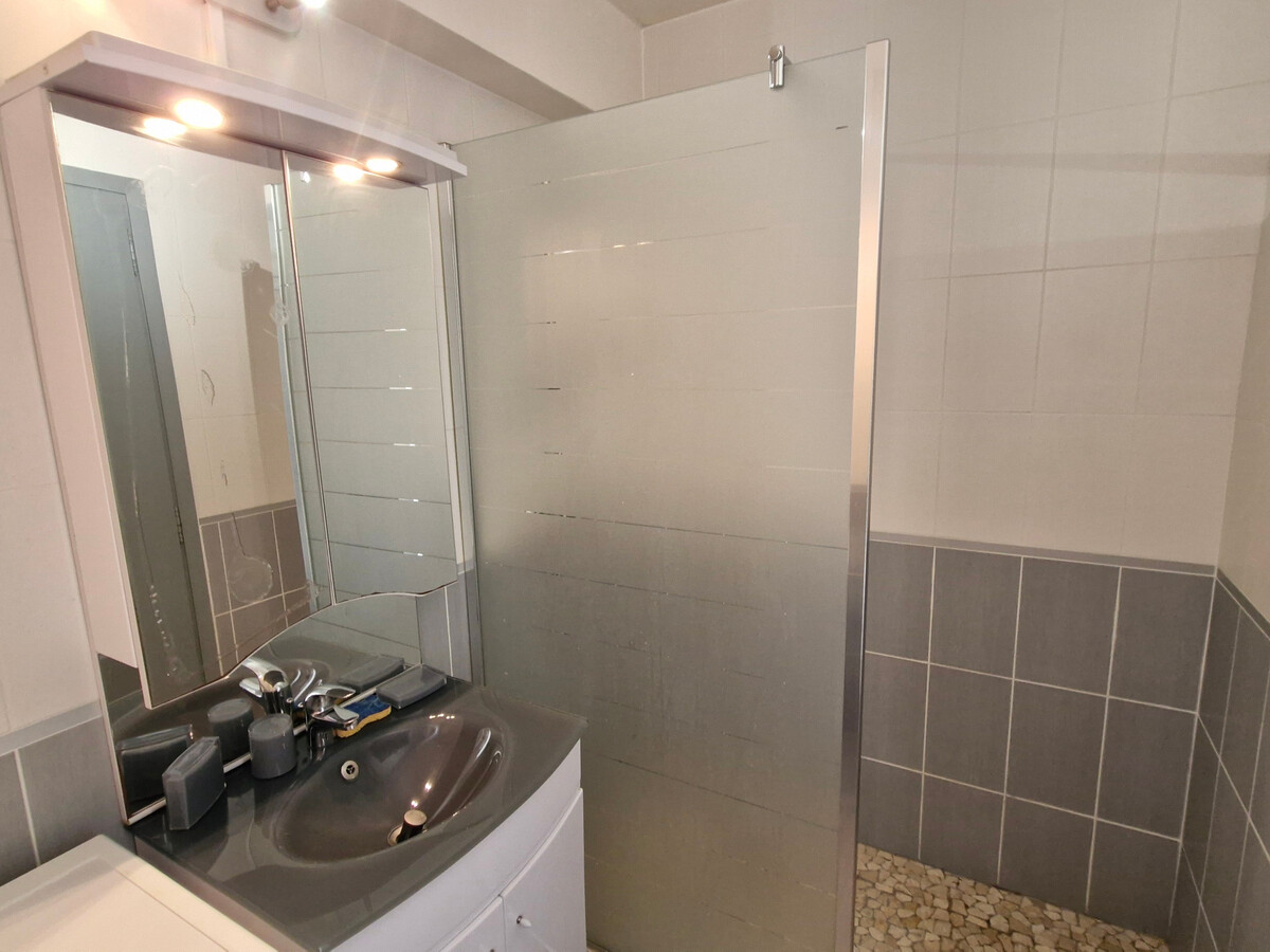 Studio 32 m² terrasse 20 m² avec parking, Sainte-Maxime - Photo 17