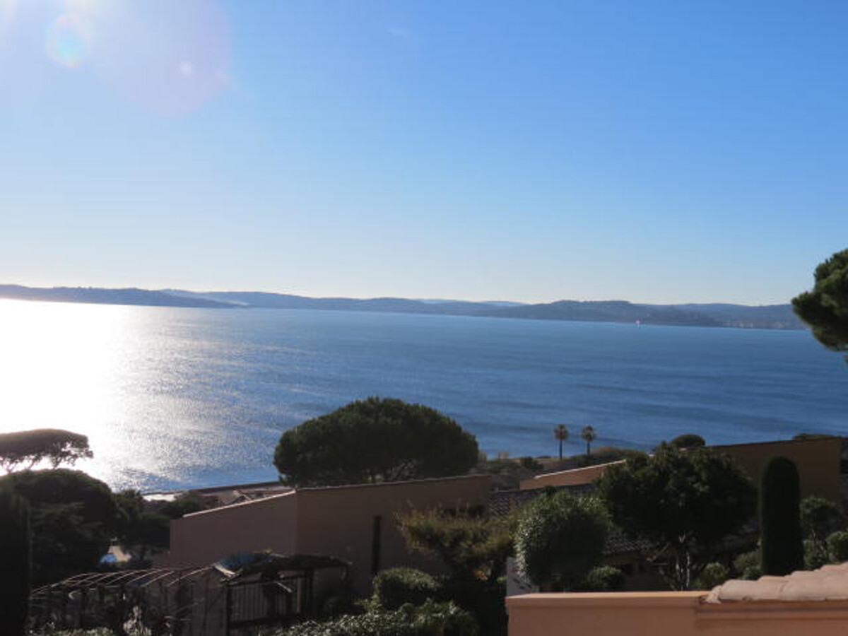 Appartement 3 pièces climatisé, vue golfe de Saint-Tropez - Photo 3