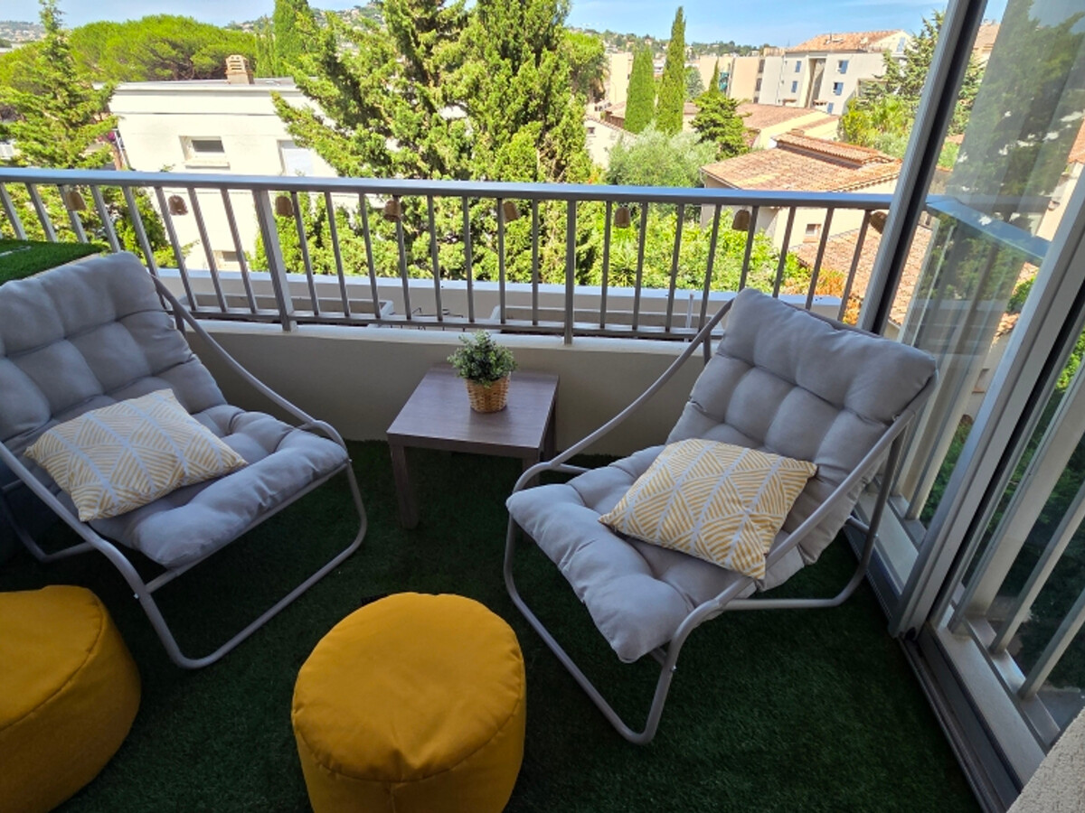 Appartement 2 pièces climatisé, balcon et parking à Sainte-Maxime - Photo 2