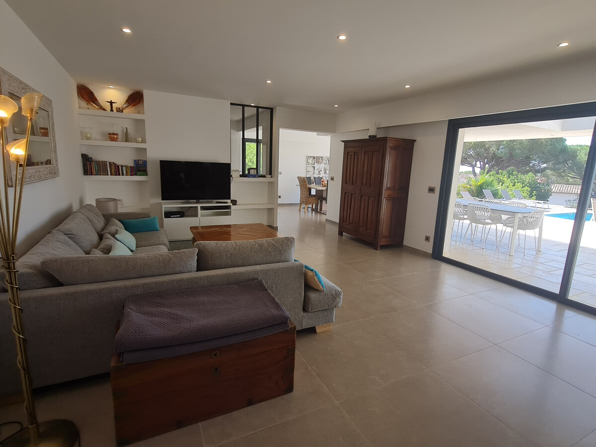 Villa 5 chambres, piscine privée et vue mer à Sainte-Maxime - Photo 8