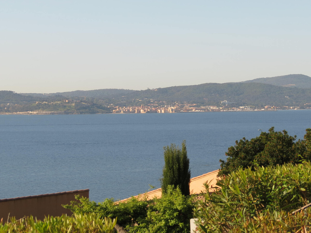 Appartement 4 pièces vue mer, garage et piscine à Sainte-Maxime - Photo 1