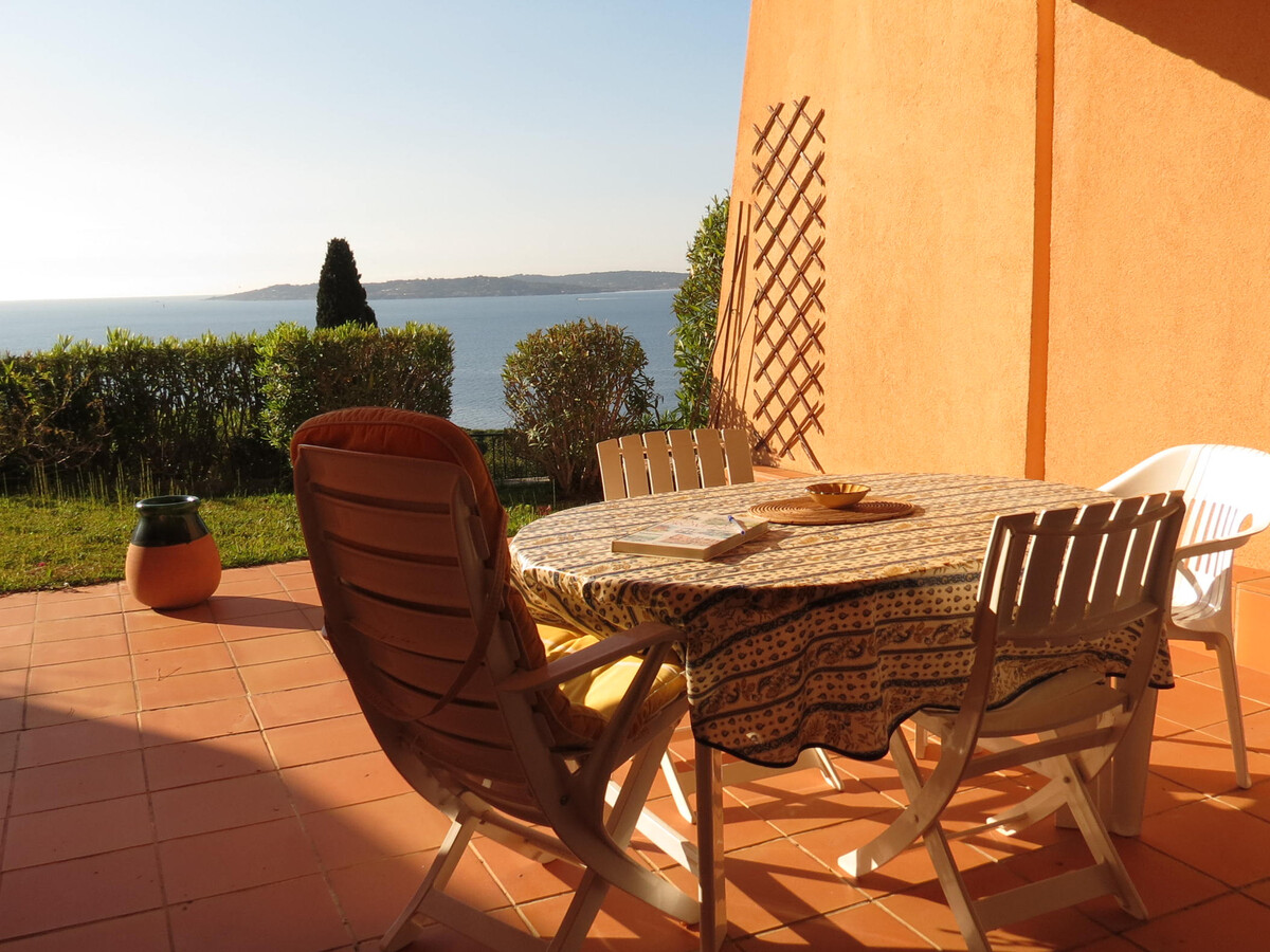 Appartement 4 pièces vue mer, garage et piscine à Sainte-Maxime - Photo 2