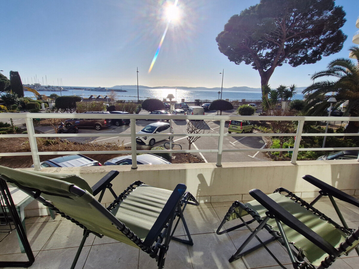 Appartement 2 pièces climatisé, balcon sud-est - Sainte-Maxime - Photo 1