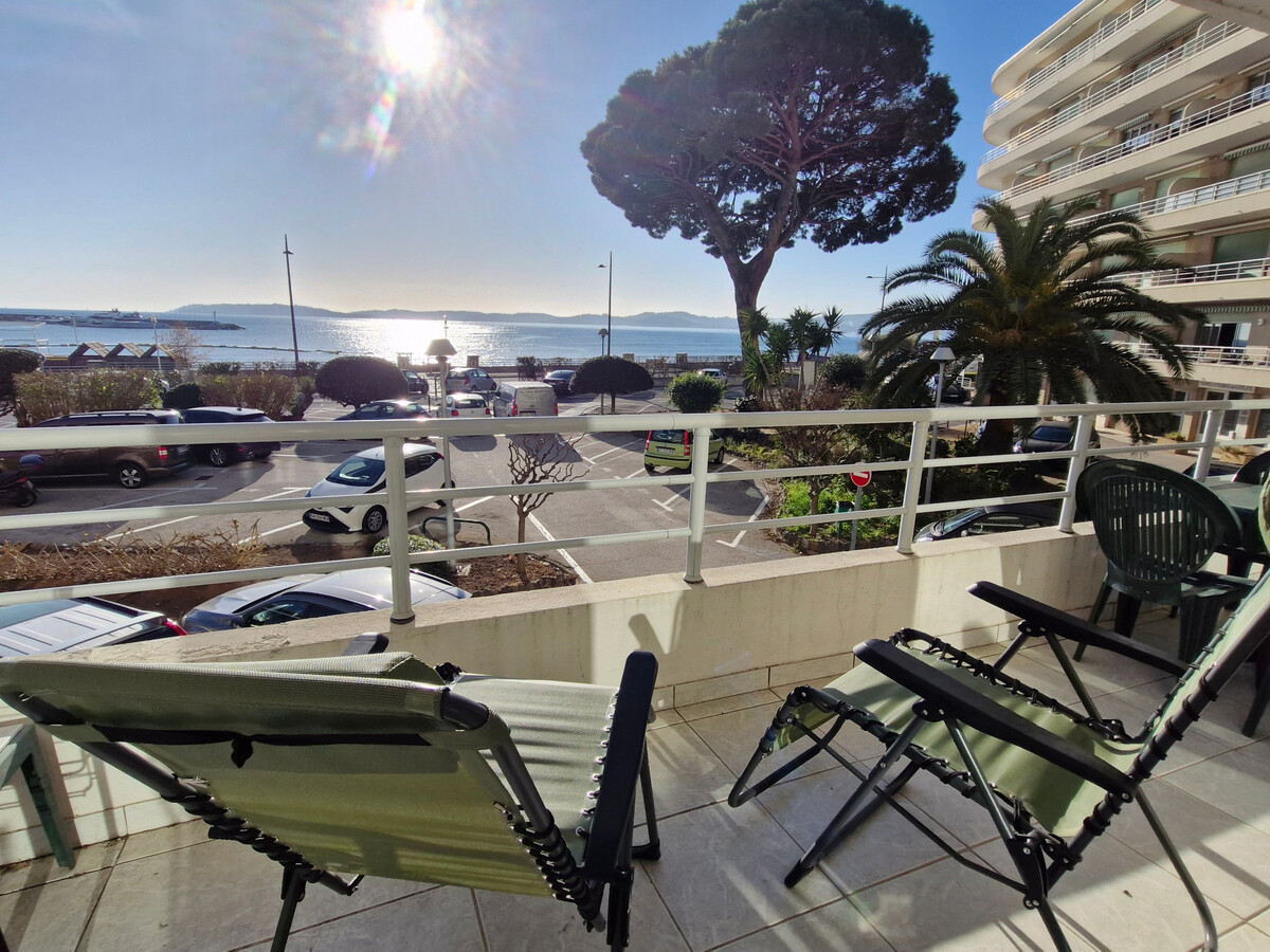 Appartement 2 pièces climatisé, balcon sud-est - Sainte-Maxime - Photo 3