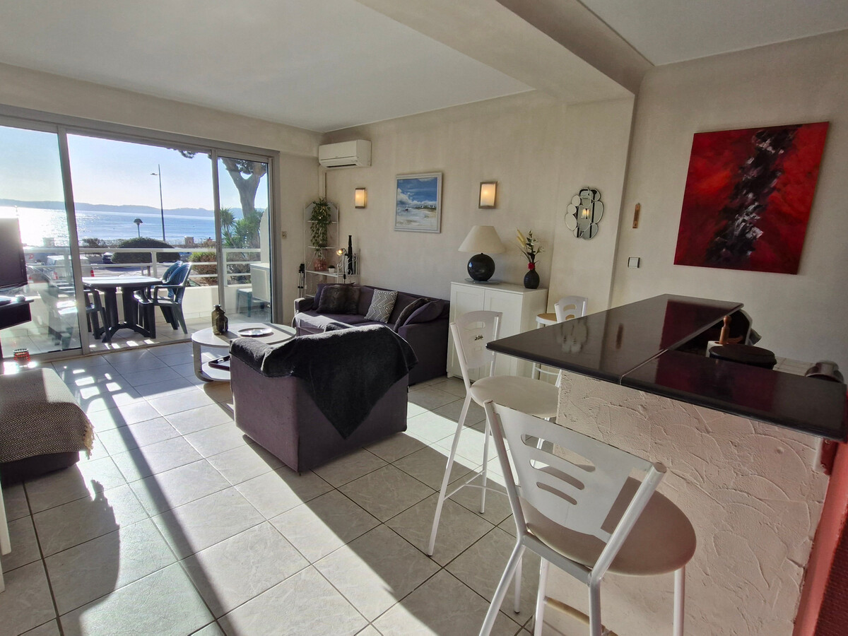 Appartement 2 pièces climatisé, balcon sud-est - Sainte-Maxime - Photo 11