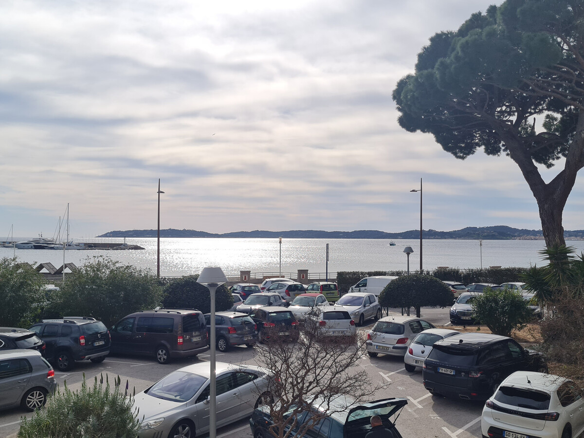 Appartement 2 pièces climatisé, balcon sud-est - Sainte-Maxime - Photo 27