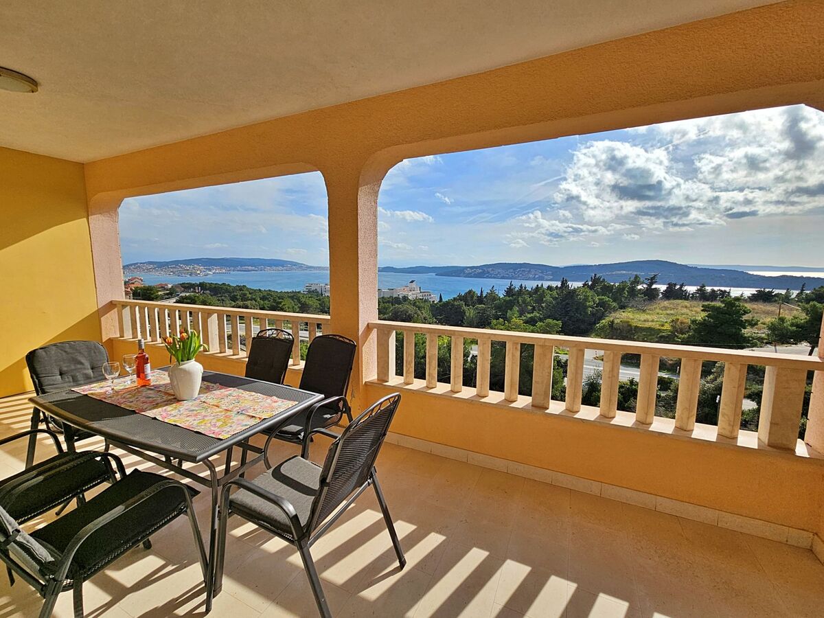 Maison Meri à Trogir : 10 chambres, piscine et vue mer - Photo 3