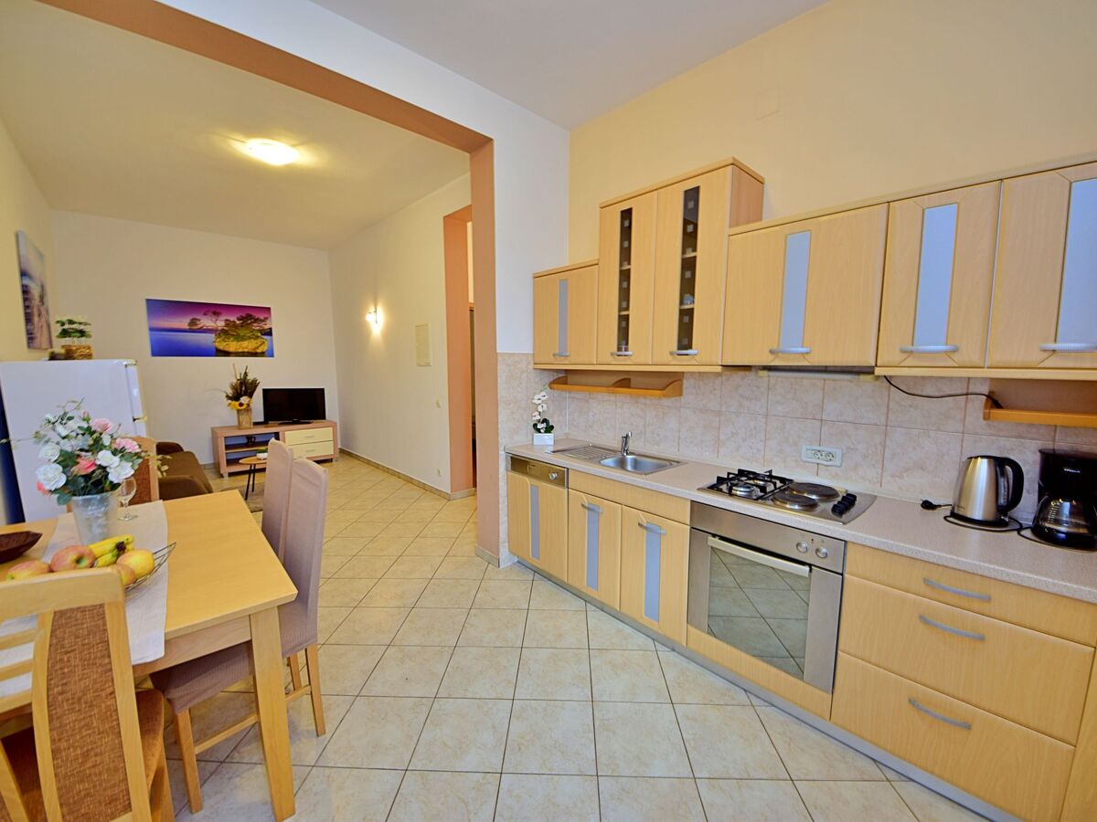 Maison Meri à Trogir : 10 chambres, piscine et vue mer - Photo 8