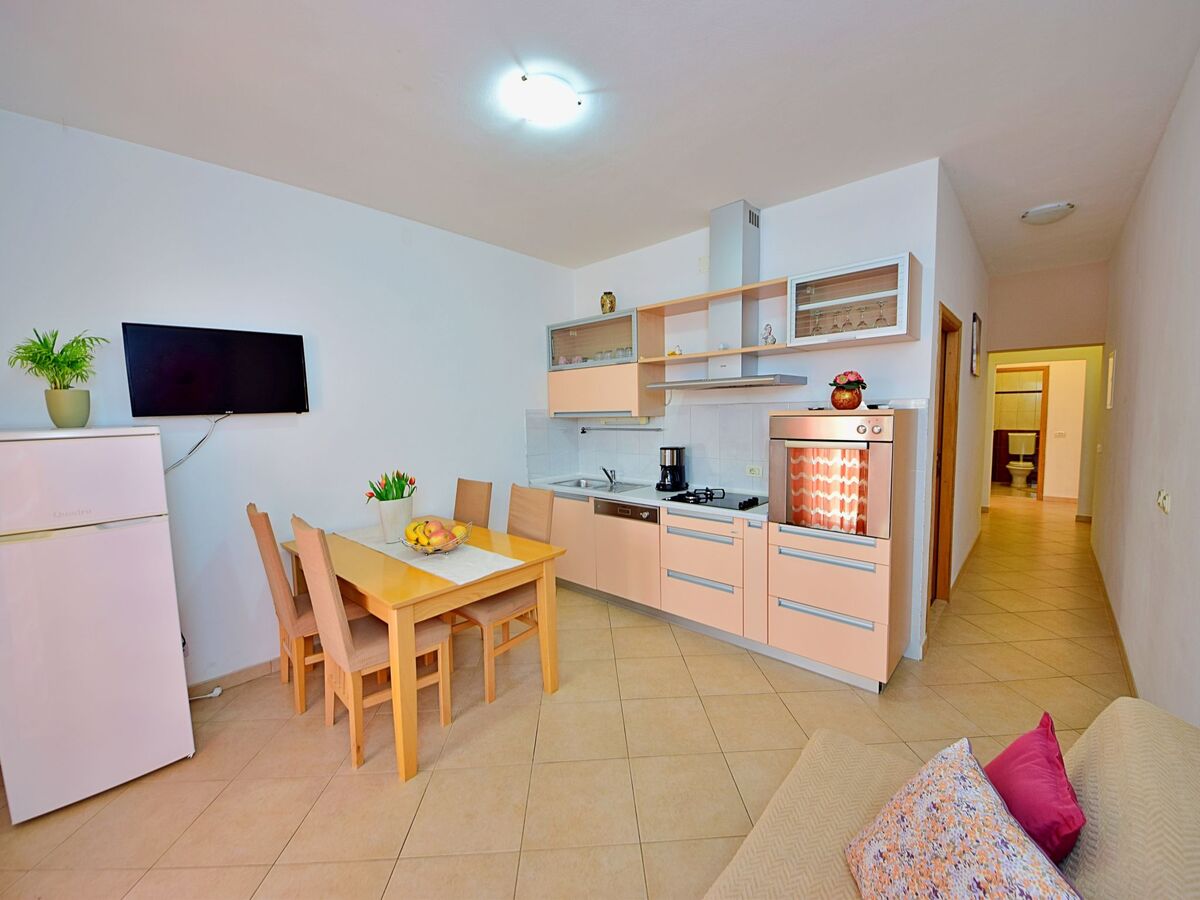Maison Meri à Trogir : 10 chambres, piscine et vue mer - Photo 11