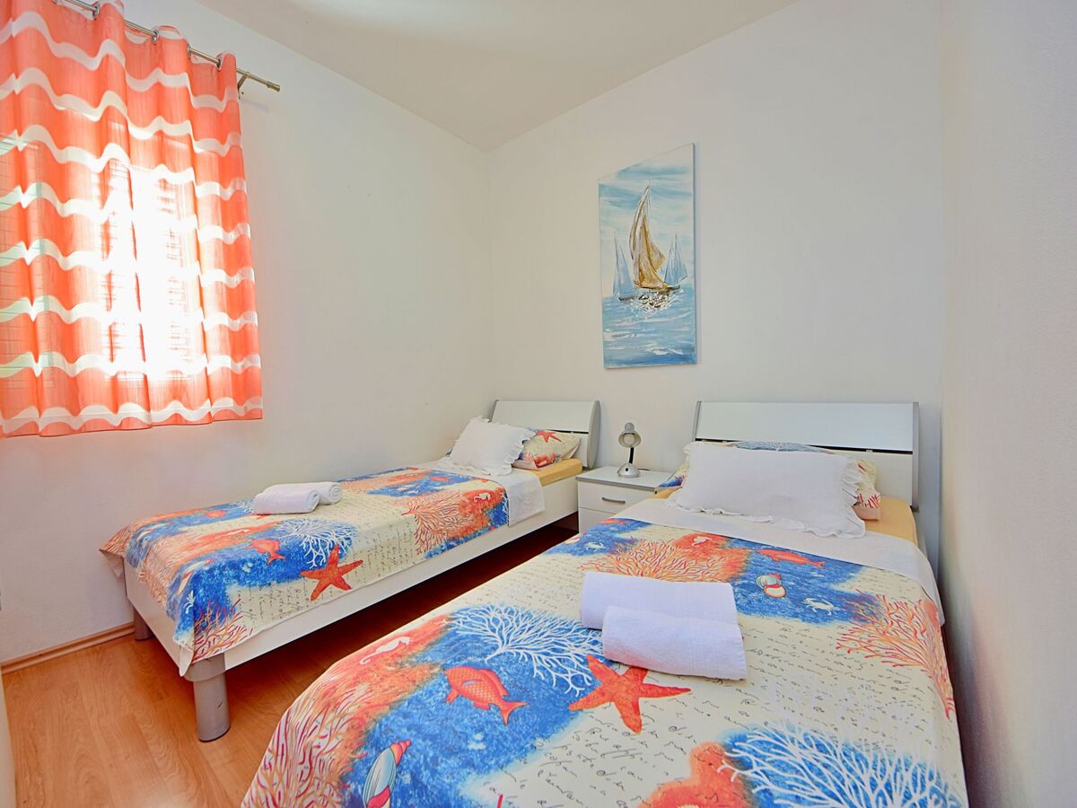 Maison Meri à Trogir : 10 chambres, piscine et vue mer - Photo 25