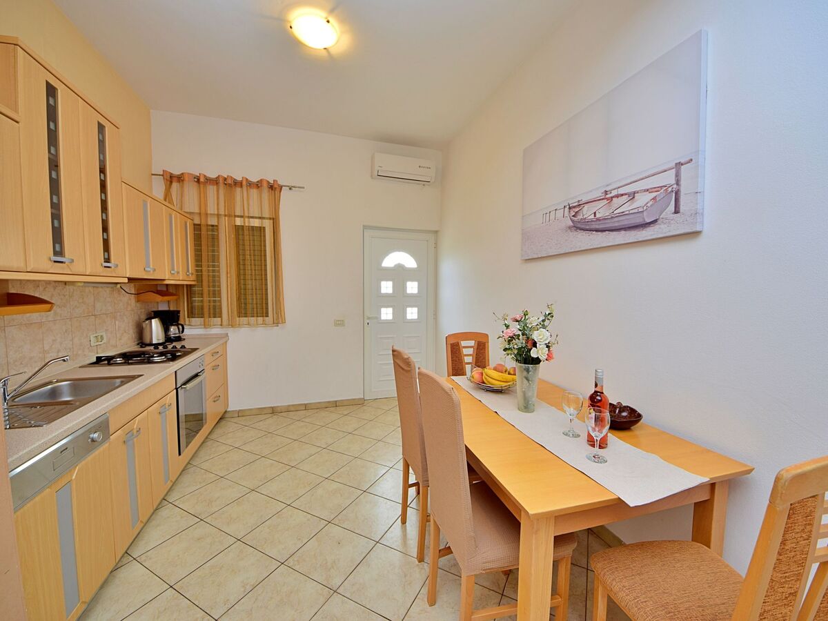 Maison Meri à Trogir : 10 chambres, piscine et vue mer - Photo 36