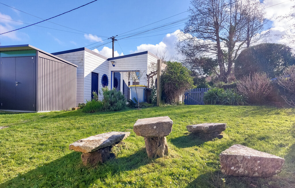 Maison bretonne en pierre à 2 km de la plage - Photo 10