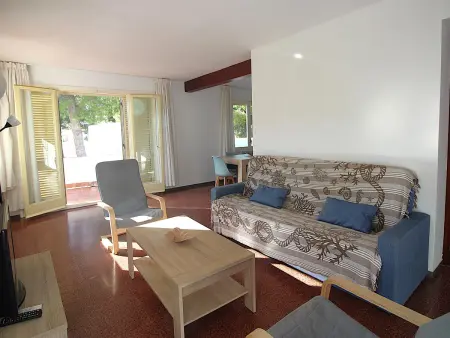 Maison individuelle spacieuse à 100m de la plage avec jardin privé et terrasses, proche du port - Photo 4