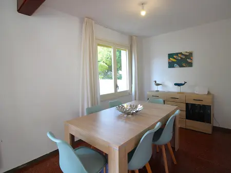 Maison individuelle spacieuse à 100m de la plage avec jardin privé et terrasses, proche du port - Photo 6