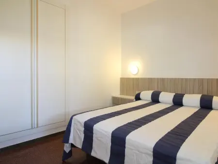 Maison individuelle spacieuse à 100m de la plage avec jardin privé et terrasses, proche du port - Photo 14