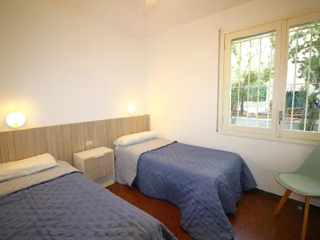 Maison individuelle spacieuse à 100m de la plage avec jardin privé et terrasses, proche du port - Photo 19