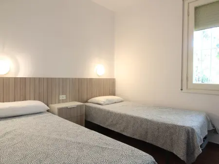 Maison individuelle spacieuse à 100m de la plage avec jardin privé et terrasses, proche du port - Photo 20